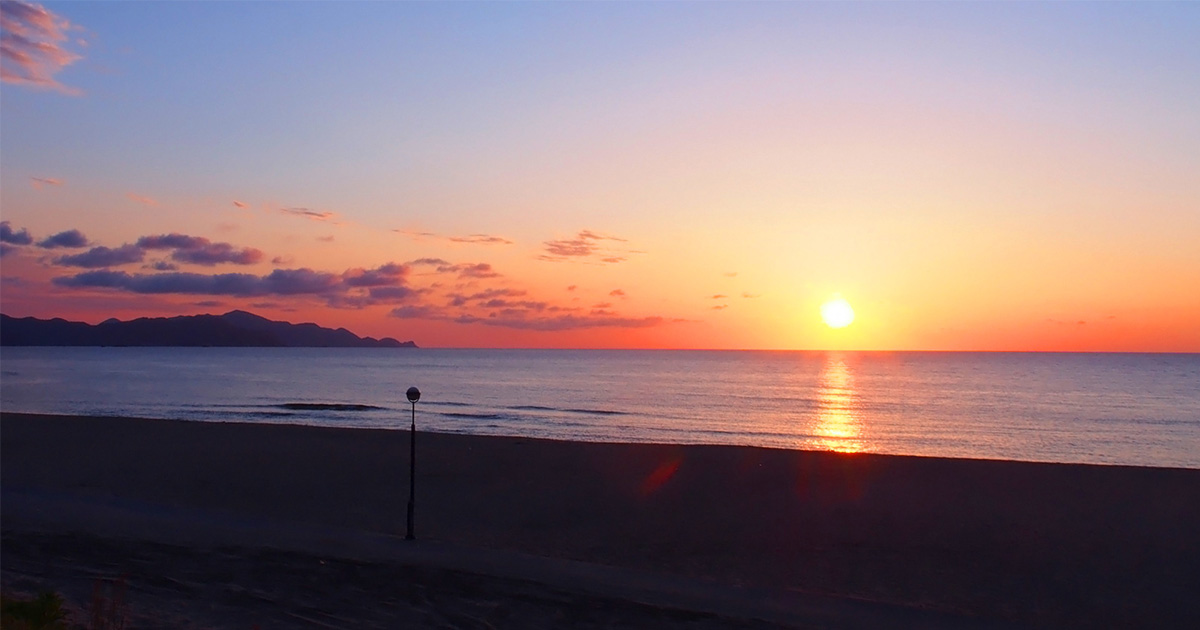 料理旅館 夕日ヶ浦 — 京丹後・夕日ヶ浦 · 日本海に沈む夕日と海鮮料理を主目的にする宿