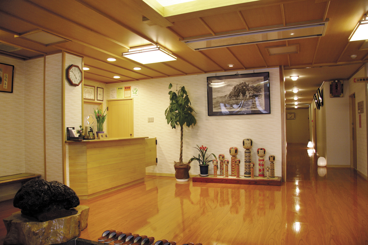 お宿 大穀屋 — 山形県大蔵村・肘折温泉 · 大正期創業、エレベーターを備えた歩きやすい湯治宿