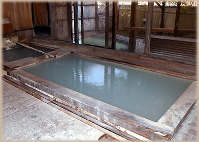 旅館 清水屋 — 那須町湯本 · 鹿の湯を100%源泉かけ流しで引く江戸創業の老舗