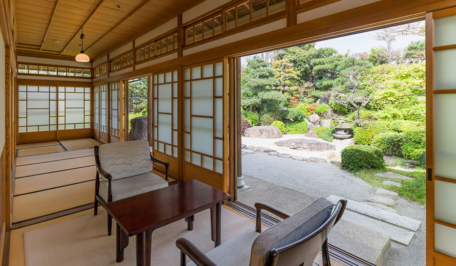 萩の宿 常茂恵 — 萩・土原 · 大正14年創業、数寄屋造りの料理旅館の和の空間