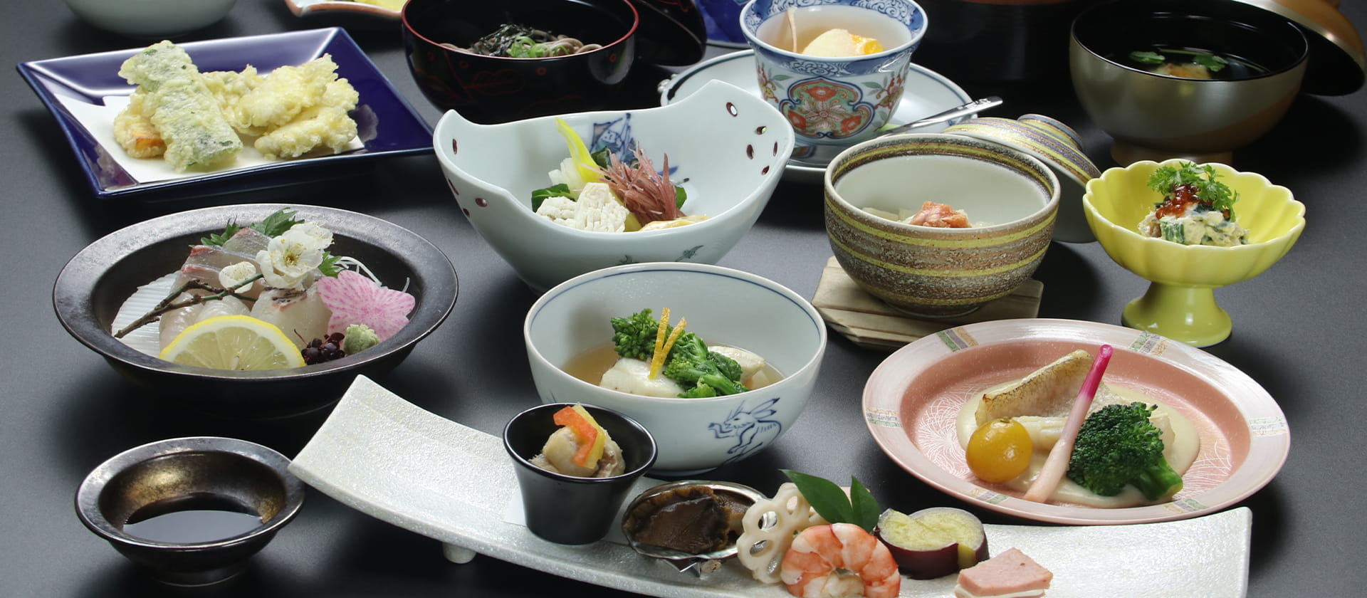 のがわや旅館 — 大田市温泉津町 · 板長が組む日本海の四季会席