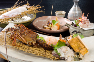 唐津の料理宿 松の井 — 唐津・東唐津 · 明治28年創業、中里無庵作の器で供する会席崩し