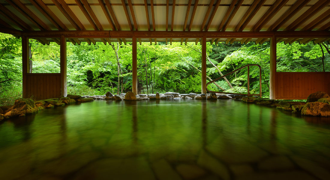 原瀧 — 会津若松・東山温泉 · 湯川渓流沿い、自家源泉の食通宿