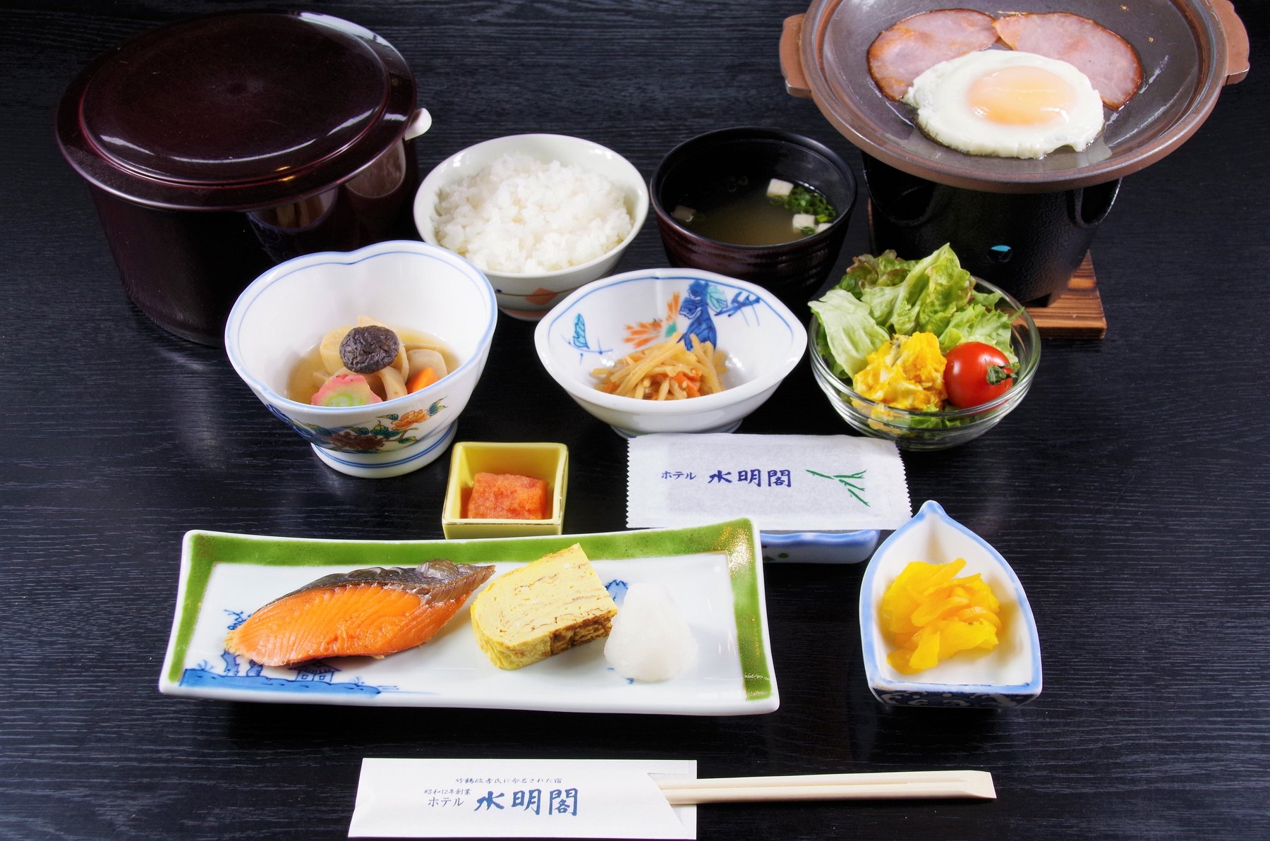 ホテル水明閣 — 余市町山田町 · 昭和12年創業、竹鶴政孝が名付けた宿の朝の膳