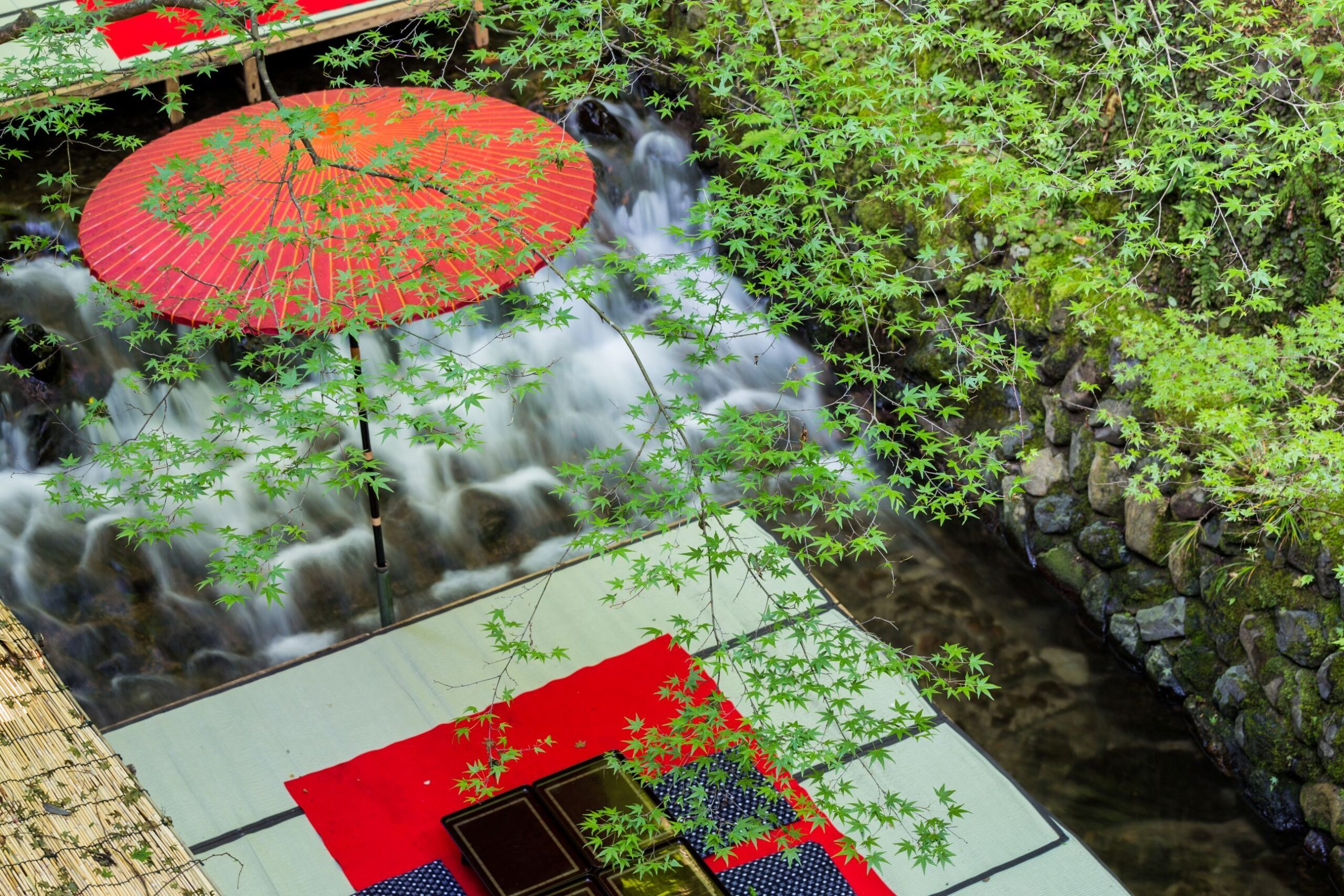 料理旅館 貴船ふじや — 貴船・鞍馬川 · 元祖川床発祥を継ぐ貴船神社真前の老舗