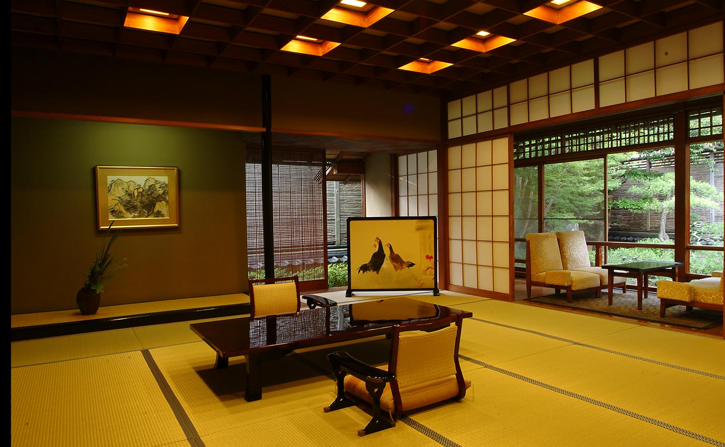 西村屋本館 — 兵庫・城崎温泉湯島 · 昭和三十五年に平田雅哉が手掛けた別棟「平田館」の座敷と広縁