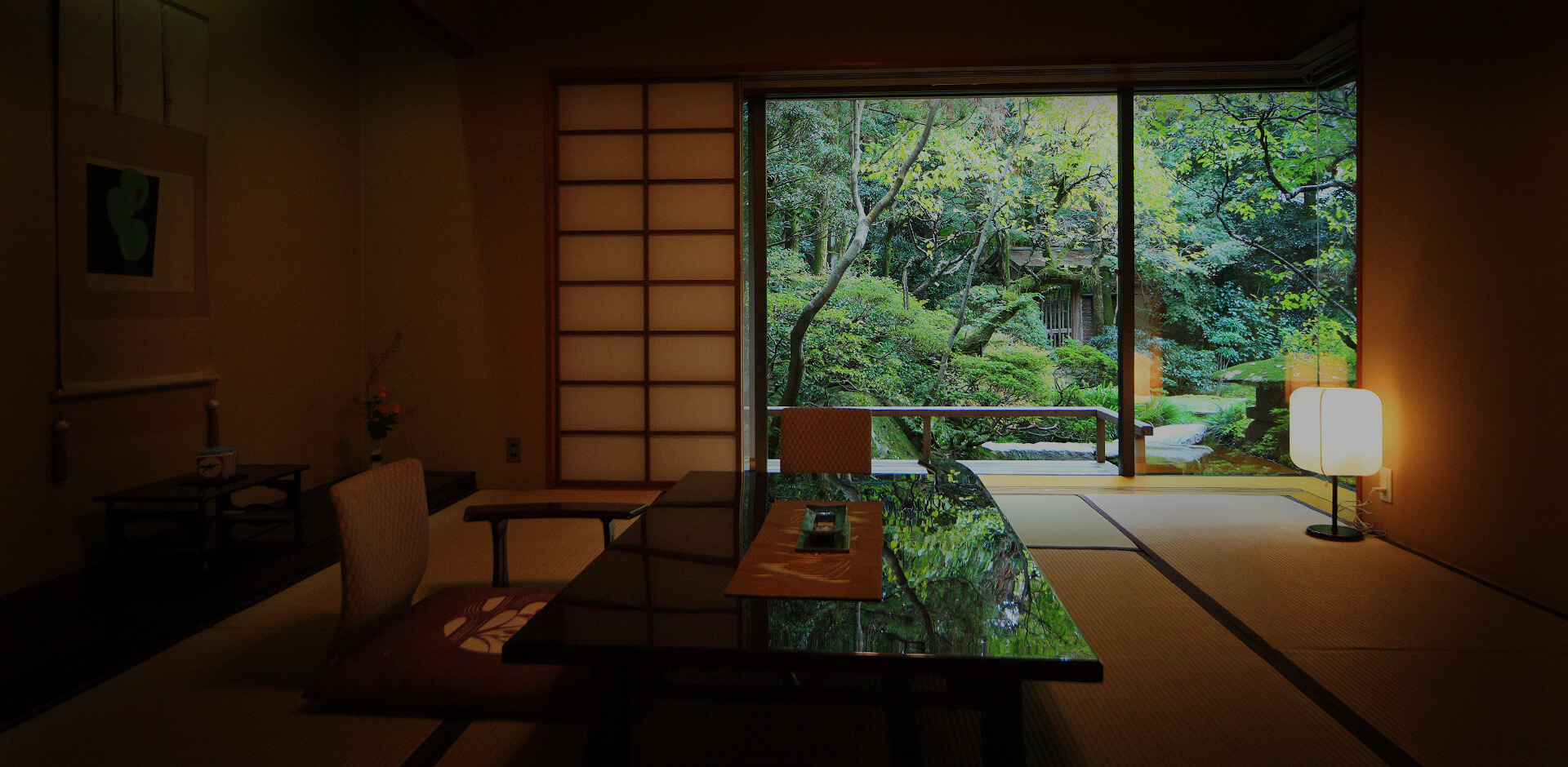 嬉野温泉 大正屋 — 佐賀県嬉野市 · 吉村順三設計の和室から望む庭園